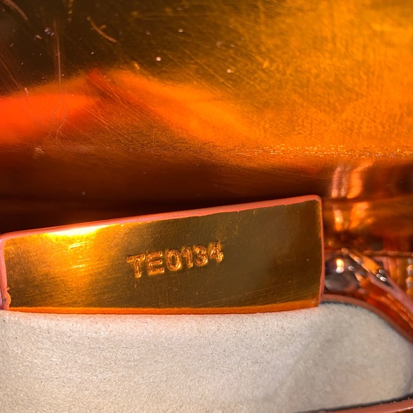 Givenchy Gold Pandora Crossbody Bag - Picture 7 of 8